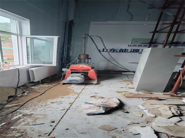 丘北地基基础下沉墙体裂缝加固注浆顶升施工